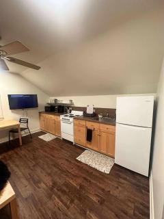 Trendy-attic at rice village - Houston - 8
