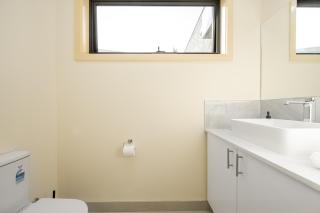 Westmeadow Breeze Skyline Stay 8 Min to Airport - Melbourne - 7