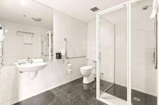 Sleek 1-Bed by Jubilee Park with Pool - Sydney - 1