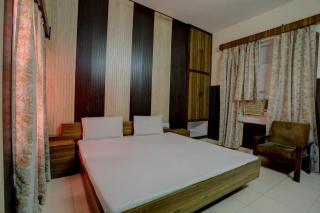 Hotel O Friday's - 7