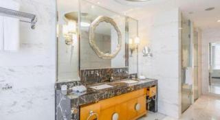 New Century Grand Hotel Xinxiang - 1