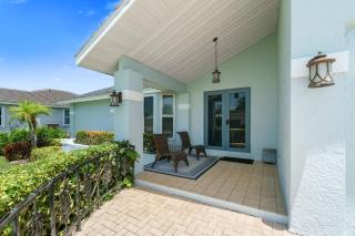 Valley Avenue Getaway Home with Pool - Marco Island - 8