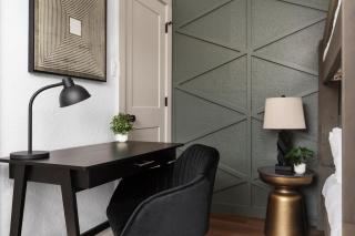 Stylish 2BR Oasis with Private Patio - Sleeps 8 - Austin - 7