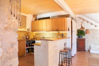 Casa artística i acollidora a Pau - 7