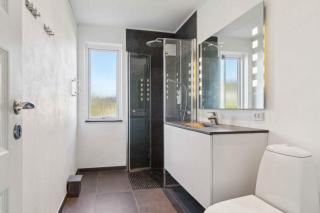 Modern Holiday Home With Sea View In Tejn - Sandkås - 1