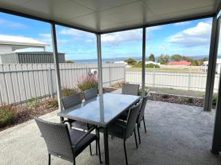 Seaview on Terry Court - Kingscote - 3