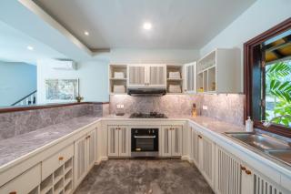 Luxury 3 Bed Villa with pool in great location with Beachfront Spa access - Sanur - 4