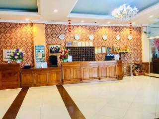 Roung Nakhone Vang Vieng Hotel - Vang Vieng - 8