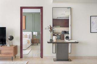 Silkhaus Vacation Homes Cityscape 1BR in Sky Gardens with Metro access - 3