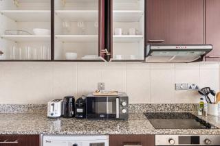 Silkhaus Vacation Homes Cityscape 1BR in Sky Gardens with Metro access - 1