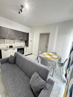 Bright 3 Bedroom Apartment in Gzira - Il-Gżira - 6
