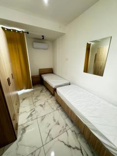 Bright 3 Bedroom Apartment in Gzira - Il-Gżira - 3
