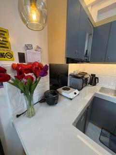 BMF Homestay Jacuzzi - Tacloban - 9