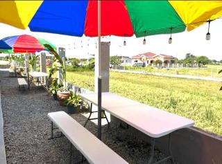 Boutique Hideaway in Laoag City - - 2