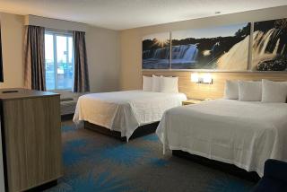 Days Inn by Wyndham Jamestown - Jamestown - 3