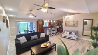 Luxury 800 Sq Ft 1 bedroom Suite Full Large Kitchen Free Laundry - Keaau - 0