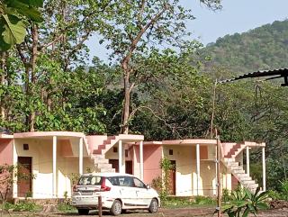 Corbett Jungle Inn, Riverside Forest Lodge, Ranikhet Road,Mohan,Dhikala Range opposite Mohan Eco Safari Zone - Rāmnagar - 0