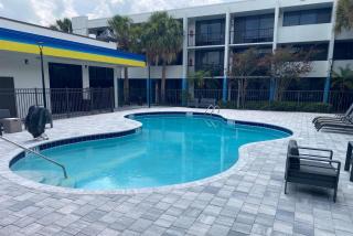 Days Inn & Suites by Wyndham Orlando Airport - Orlando - 6