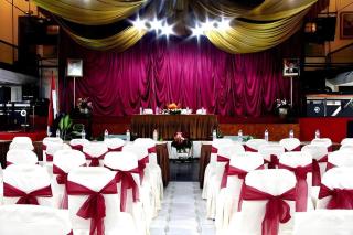New Grand Park Hotel - Surabaya - 3