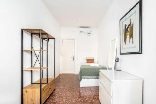 Big apartment for 15 in the heart of Eixample - Barcelona - 4