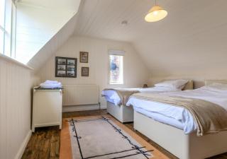 Halls Place - Whitby - 6