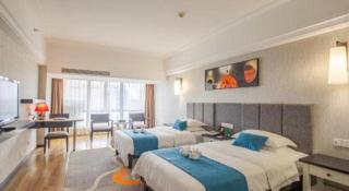 Ramada Encore by Wyndham Qionghai Downtown - Qionghai - 2