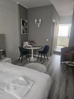 TRISAP Luxury Suites T Suite - Thessaloniki - 1
