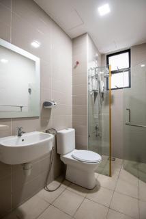 Stylish 4BR Near Paradigm Mall Pool Free Parking - 7