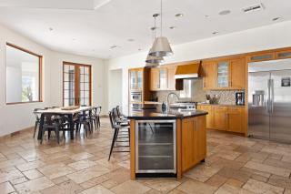 Entertainers Paradise ArcadeGolf SimuPickleballTheaterGymSwim-up Bar - 2