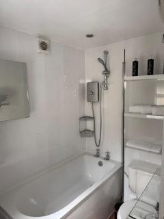 Corner Cottage - Derby - 2