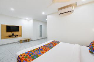 Fabhotel Unnam- Nr Amazon Hyderabad Campus, Financial District, Gachibowli - Hyderabad - 7