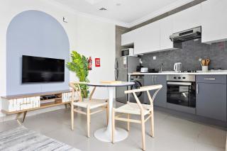 Silkhaus luxurious studio in Art Gardens with gym access - Dubai - 6