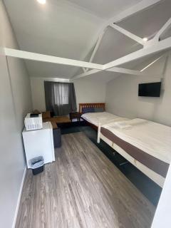 3 Beds including 1 Sofa Bed Chalet B - Rotorua - 4