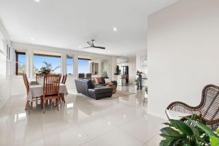 Sapphire Magic 1B - Urunga - 2