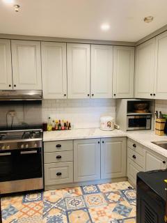 Apartement Exclusive Slipi Senayan Jakarta - Free Access Pool & Gym Facility Full Furnished - 7