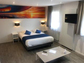 Hotel The Originals Bernay Acropole - 9