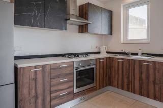 Bright 3BR Getaway Spacious Airy & Family-Friendly - Sannat - 6