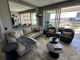 V&A Waterfront Cape Town Luxury 3 Bedroom with 1000 views - 2