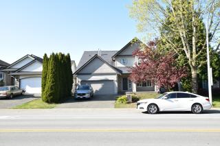 Fleetwood Home, Pet-Friendly-Parking-Central HVAC - Surrey - 0