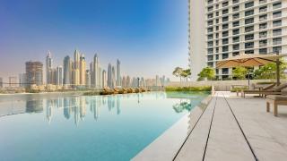 Escape24 Luxury 1BR with Sea View and Beach Access, Dubai Harbour - 0