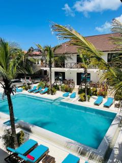 Sand Beach Boutique - 9