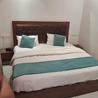Hotel White Rock Zirakpur - Zirakpur - 6