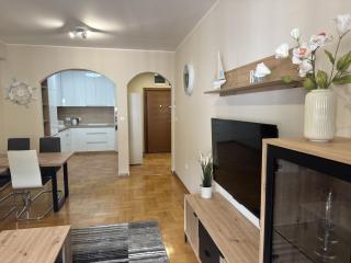 1 Bedroom apartment in Budva with Mountain View - Budva - 6