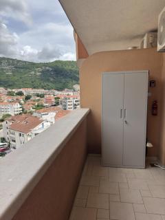 1 Bedroom apartment in Budva with Mountain View - Budva - 7