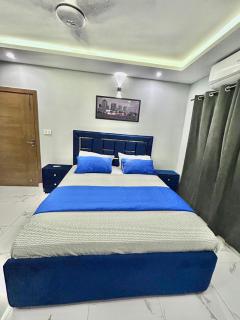 Luxury 2 Bhk apt smart led self checkin - Rawalpindi - 3