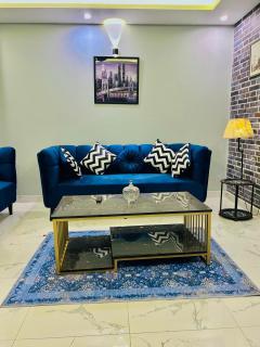 Luxury 2 Bhk apt smart led self checkin - Rawalpindi - 6