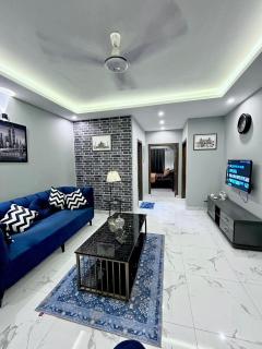 Luxury 2 Bhk apt smart led self checkin - Rawalpindi - 9