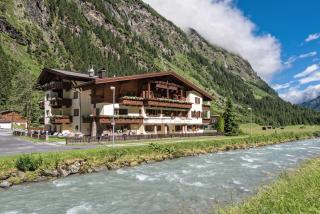 Hotel Möderle - Sankt Leonhard im Pitztal - 9