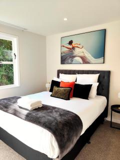 3BR Luxe Home - 1200 sqm Land - New Reno with Parking & AC - 3mins from Motorway - Auckland - 0