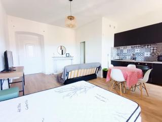 Magnifique Grand 30m2 refait à neuf en 2025 lumineux 4 couchages hyper centre Corte 13 cours paoli wifi tv lave linge - Corte - 3